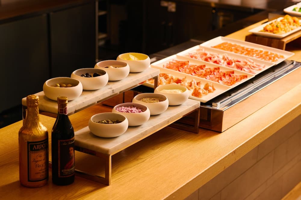 Breakfast buffet