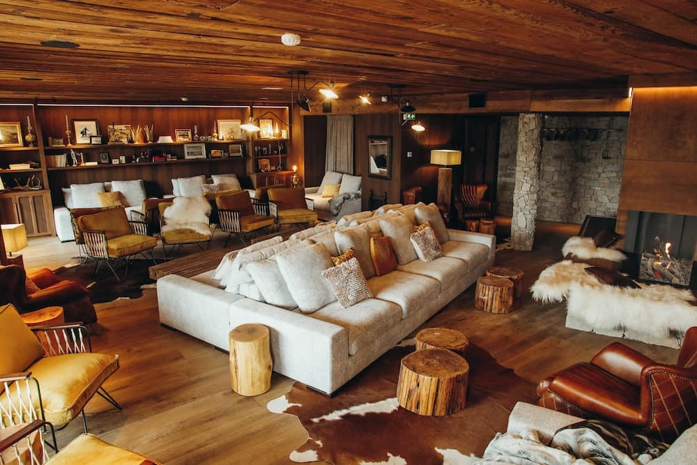 Lobby sitting area