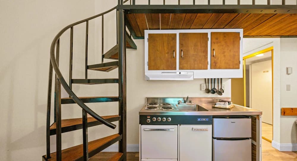 Private kitchenette
