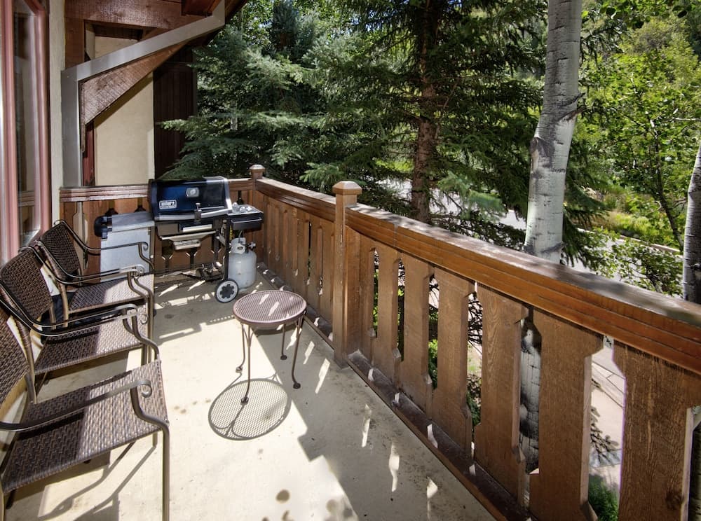 BBQ/picnic area