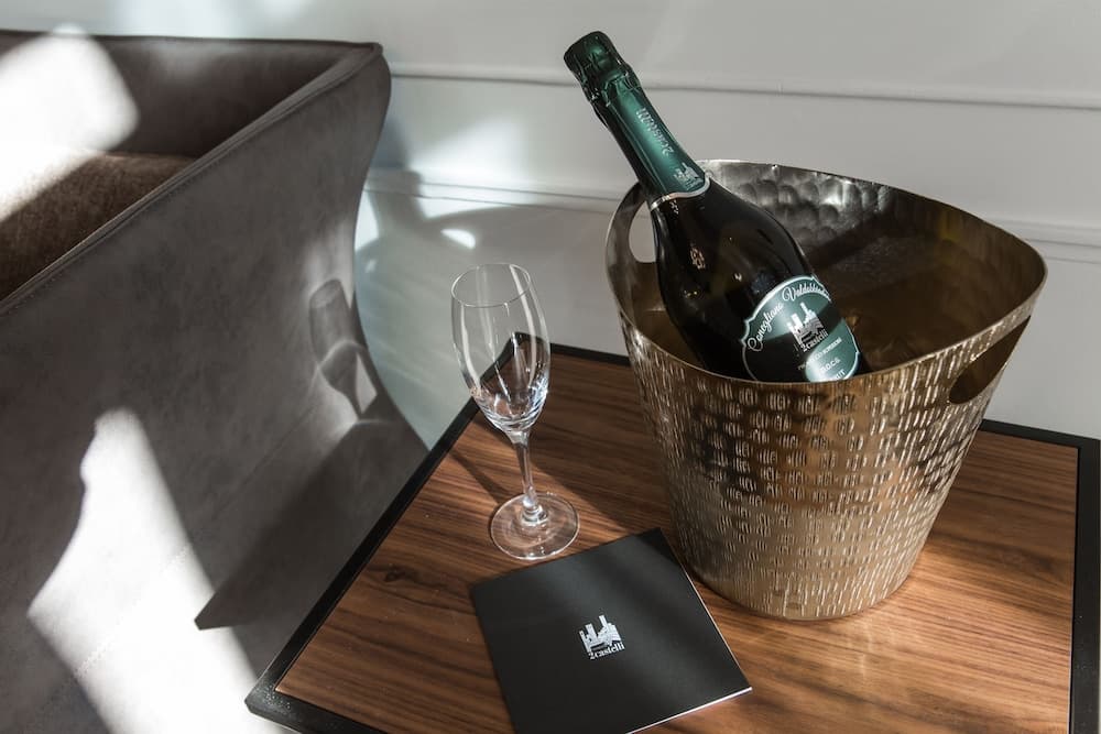 Room service - dining