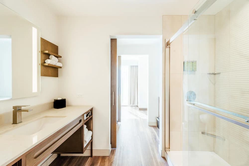Bathroom shower