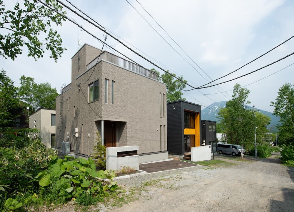 Primary image