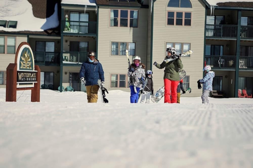Snow and ski sports