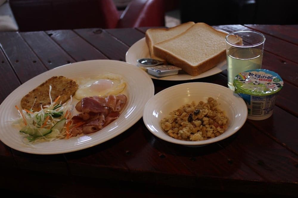 Breakfast meal