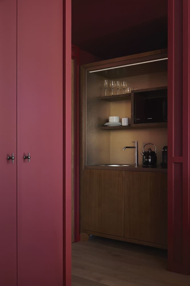 Private kitchenette