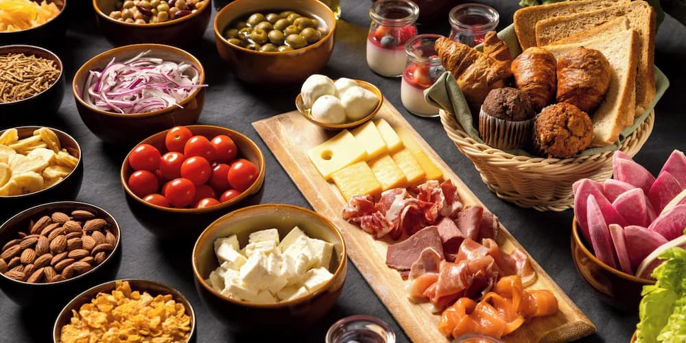 Breakfast buffet