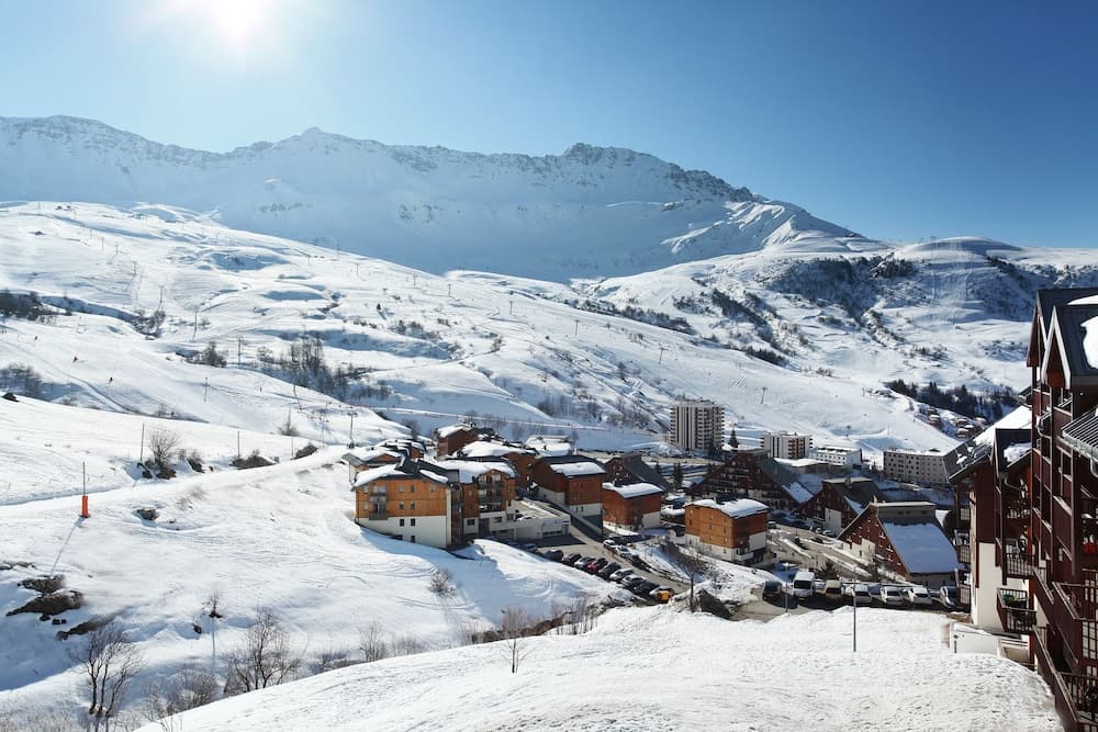 Snow and ski sports