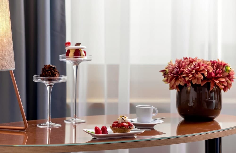 Room service - dining