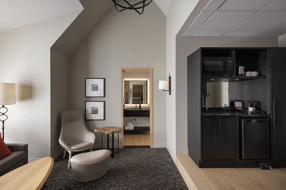 Private kitchenette