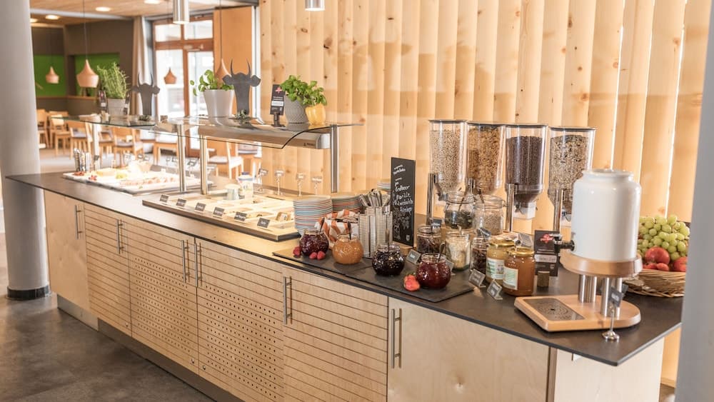 Breakfast buffet