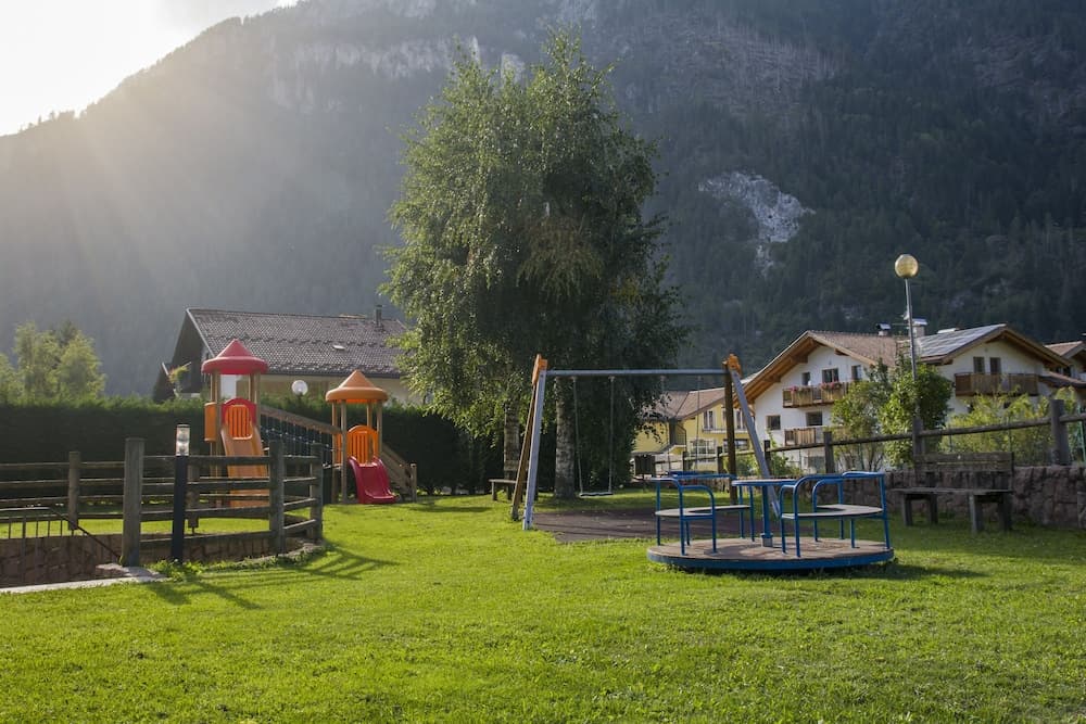 Children's play area - outdoor