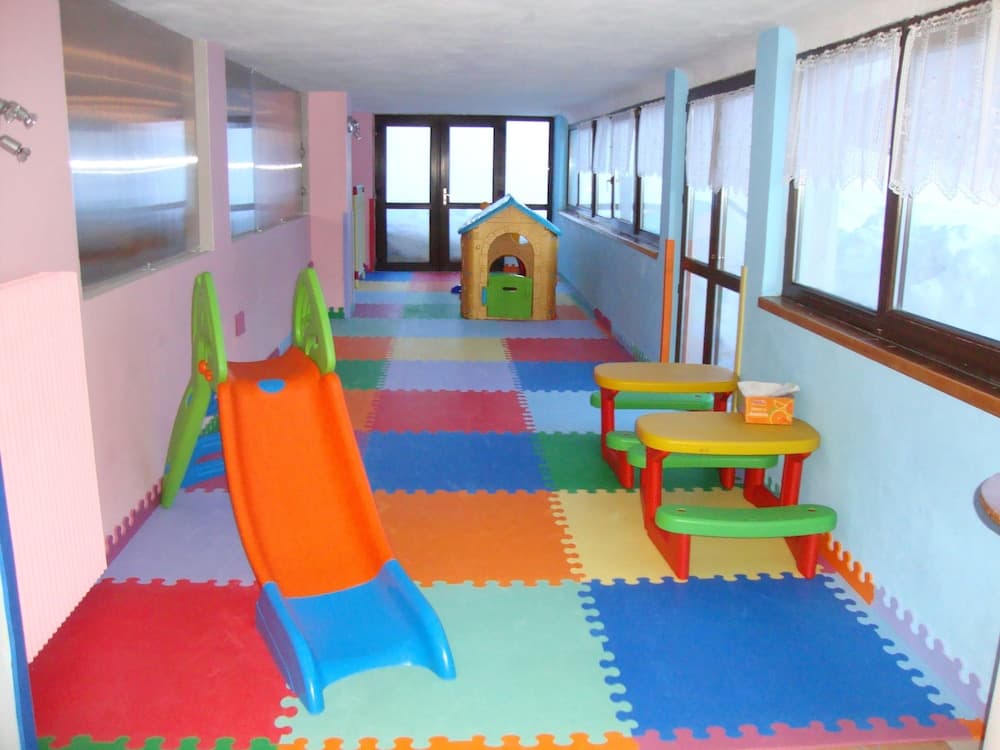 Children's play area - indoor