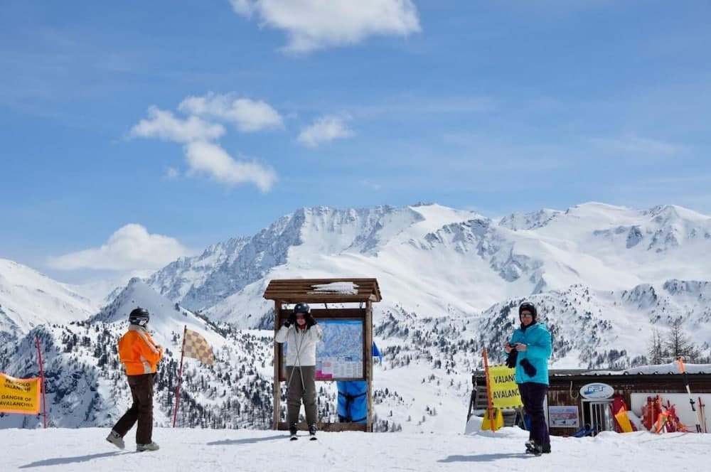 Snow and ski sports