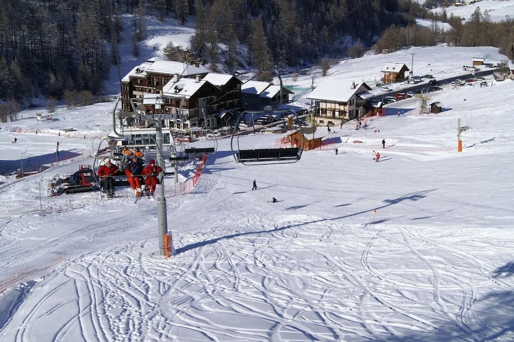 Snow and ski sports