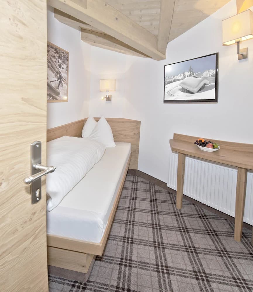 Children's theme room