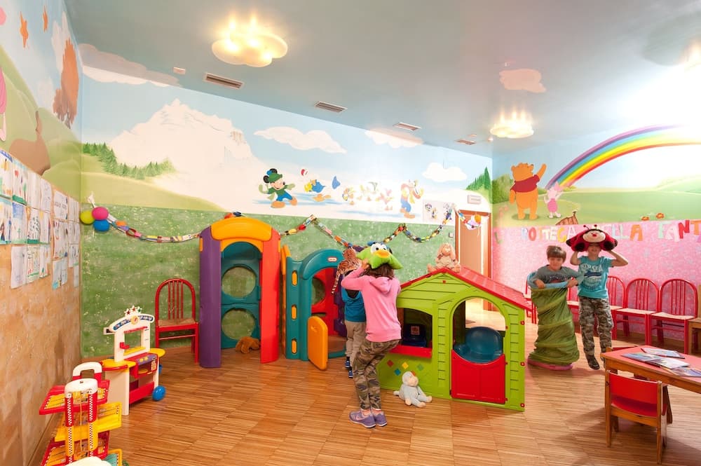 Children's play area - indoor