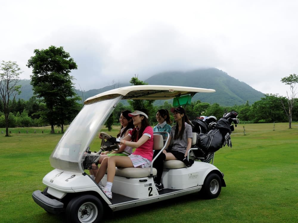 Golf cart