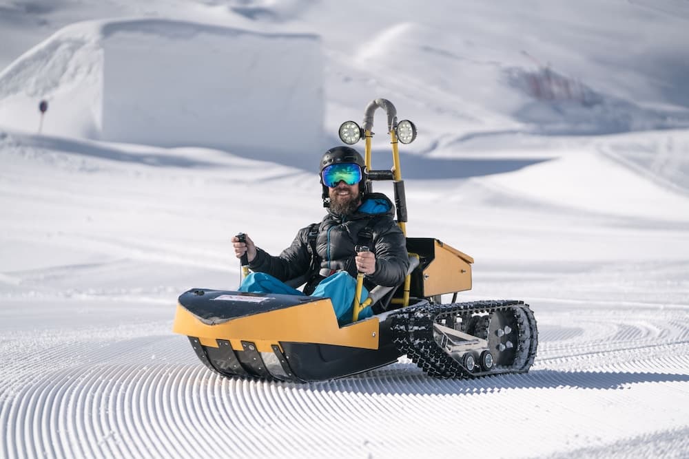 Snow and ski sports