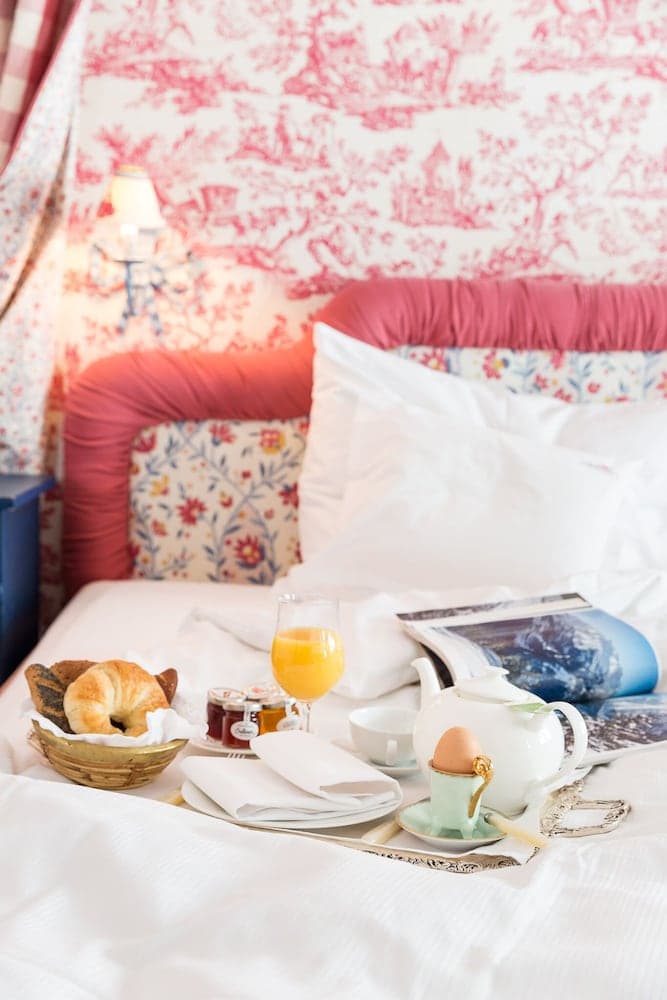 Room service - dining