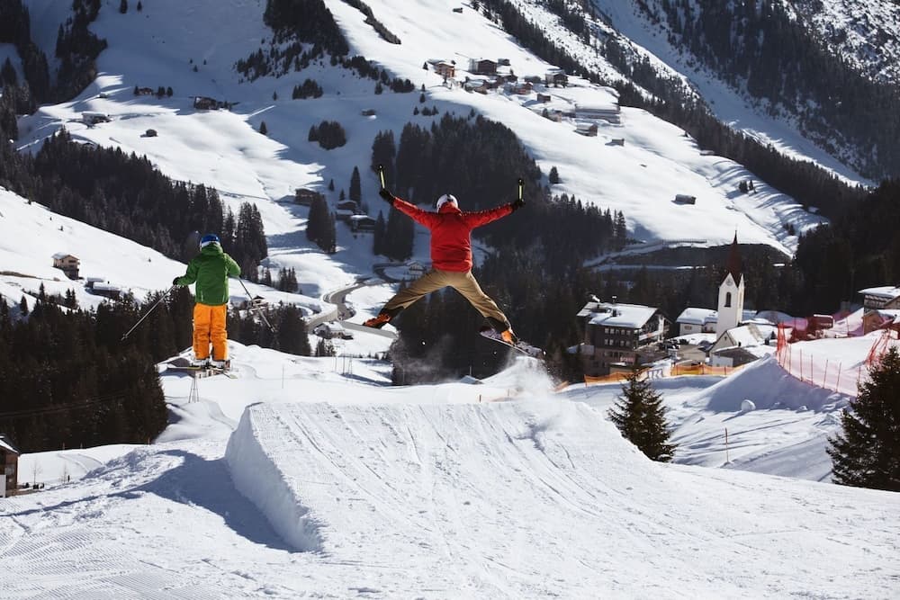Snow and ski sports