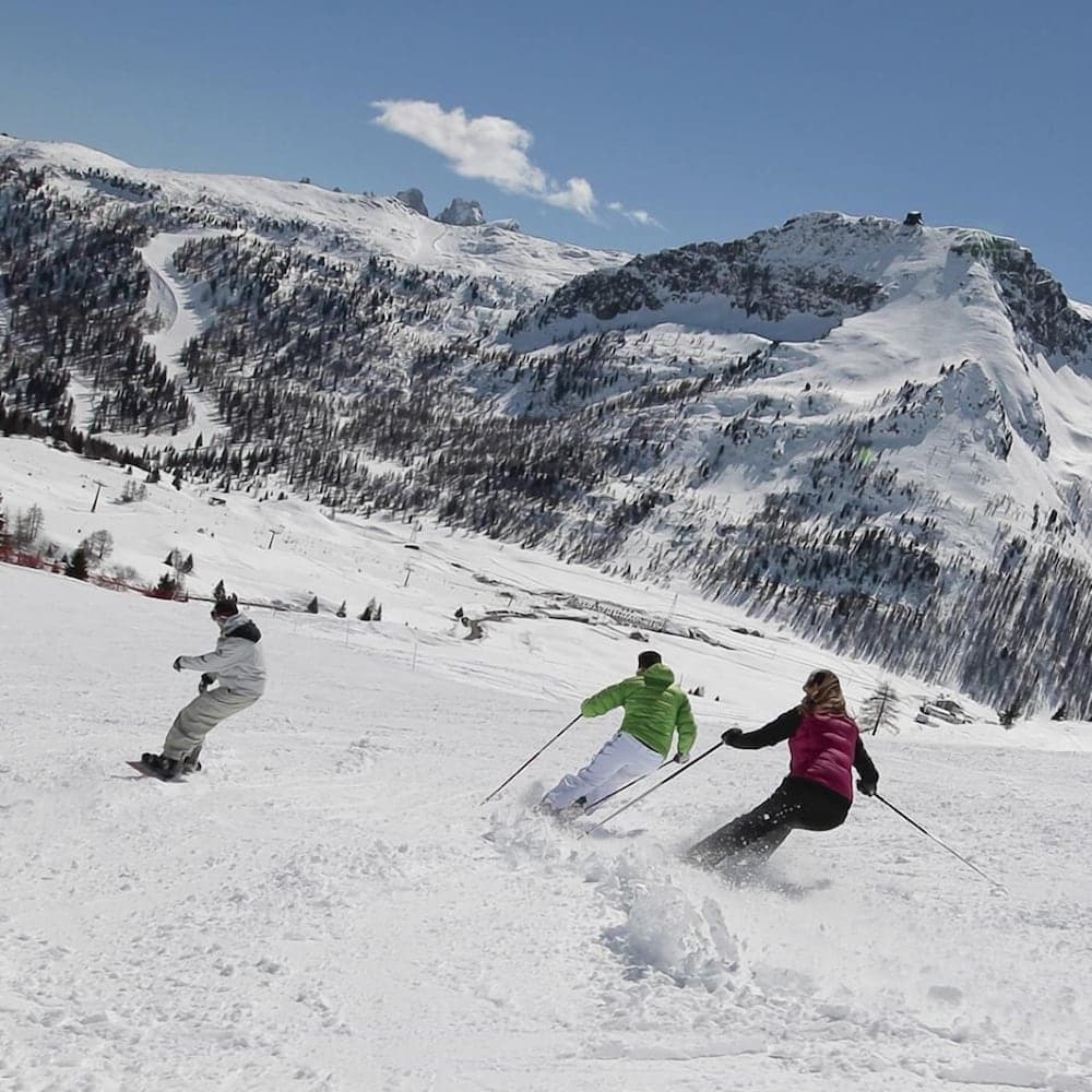Snow and ski sports