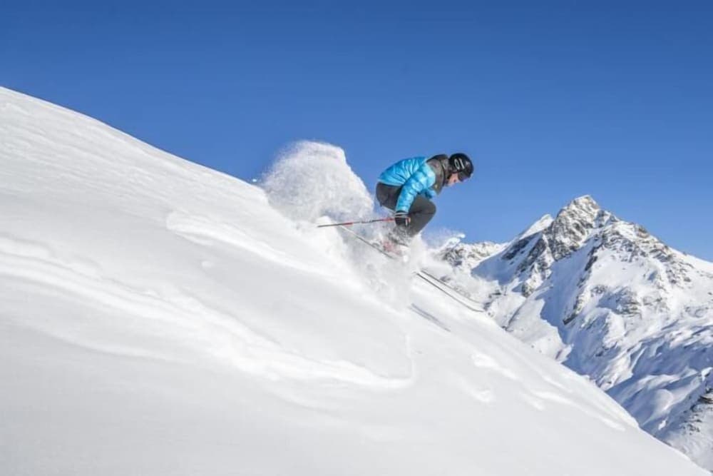 Skiing