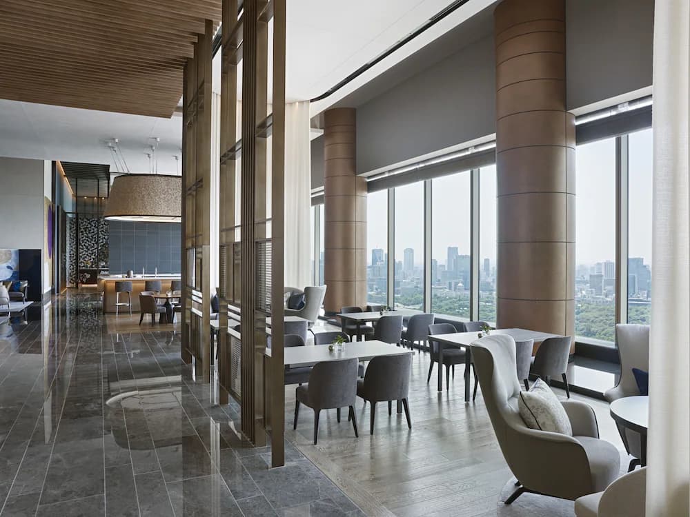 Lobby lounge