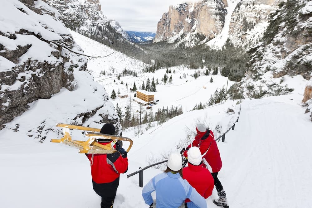 Snow and ski sports