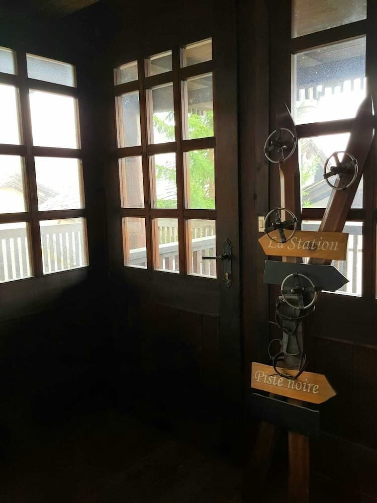 Room amenity