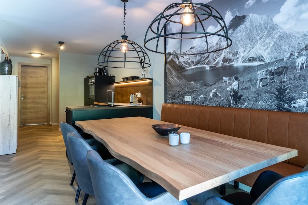 In-room dining