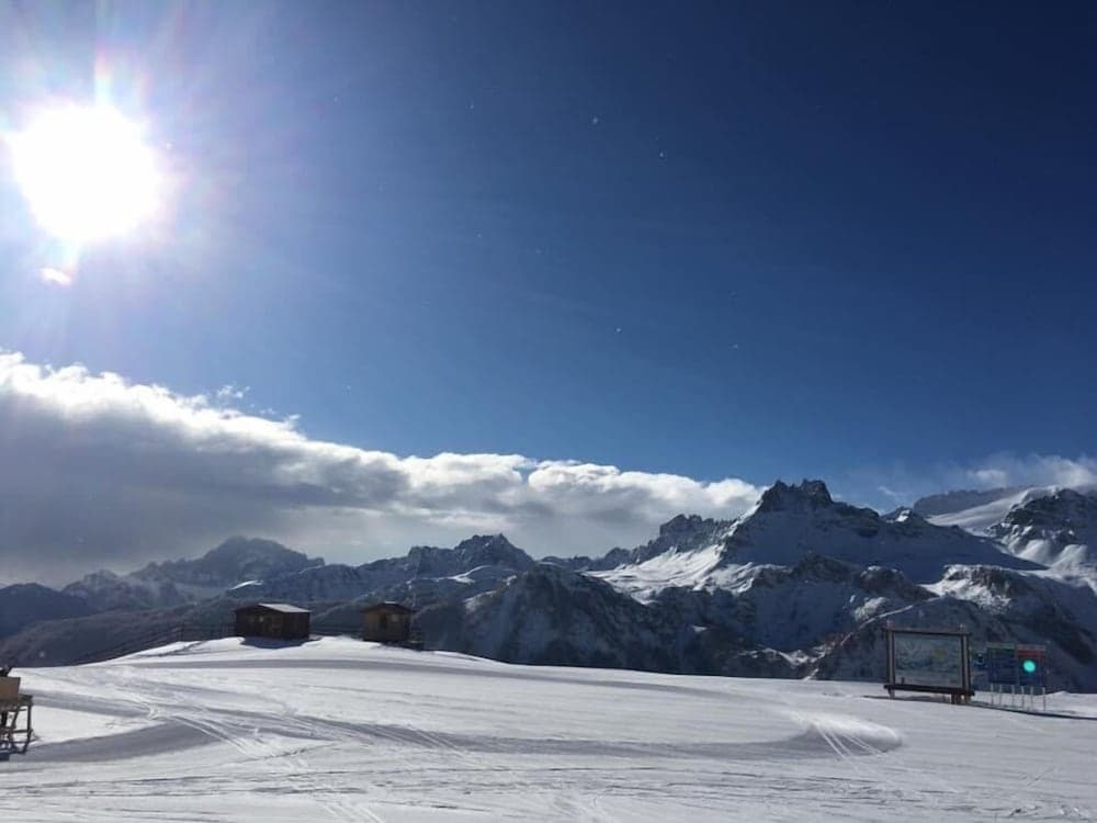 Snow and ski sports