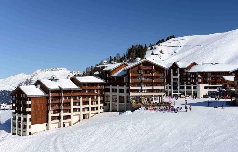 Snow and ski sports