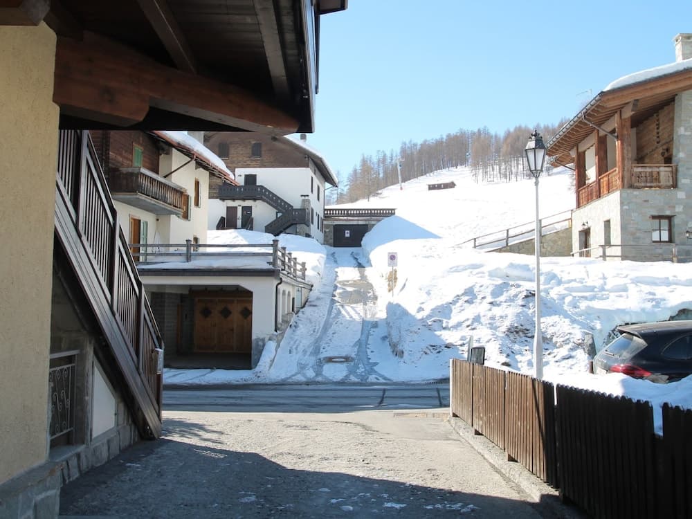 Primary image