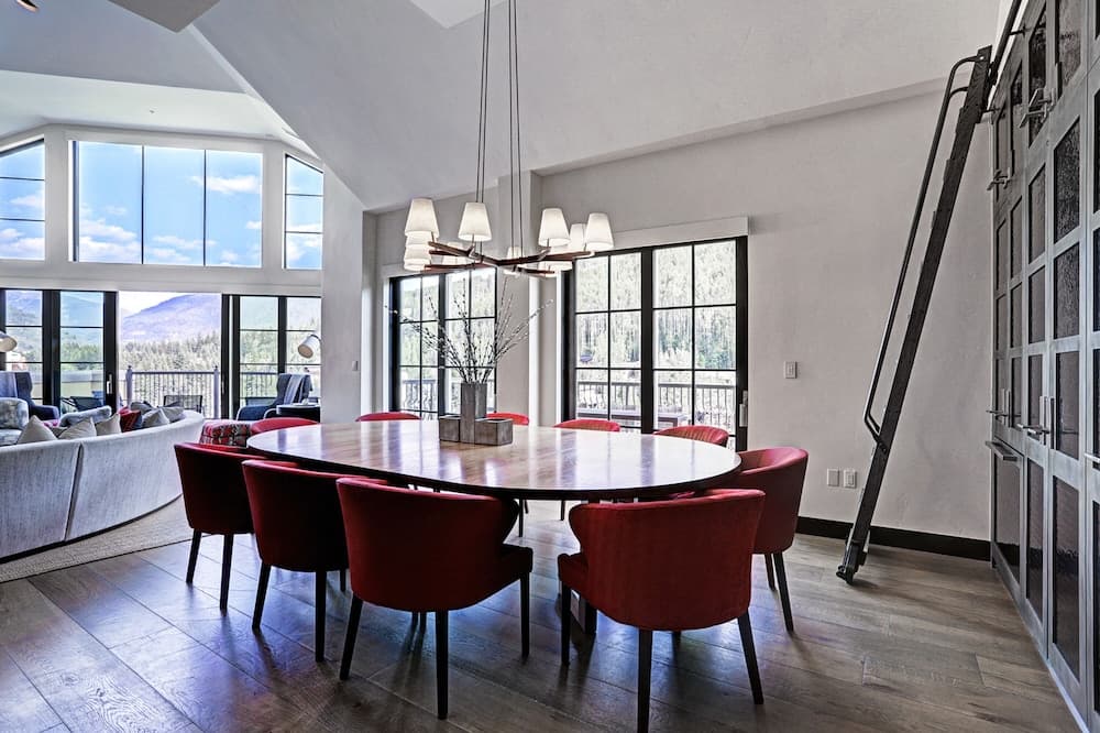In-room dining
