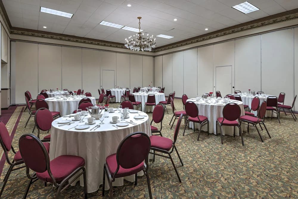 Banquet hall