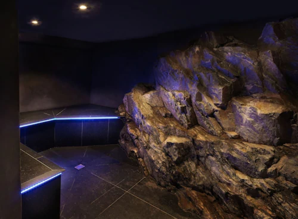 Steam room