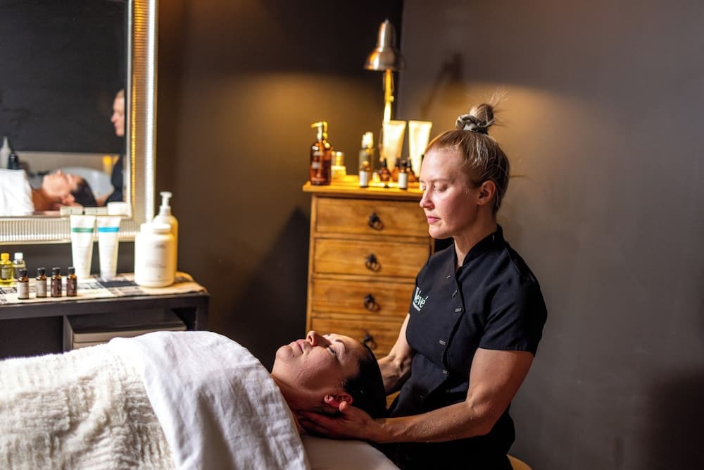 Facial
