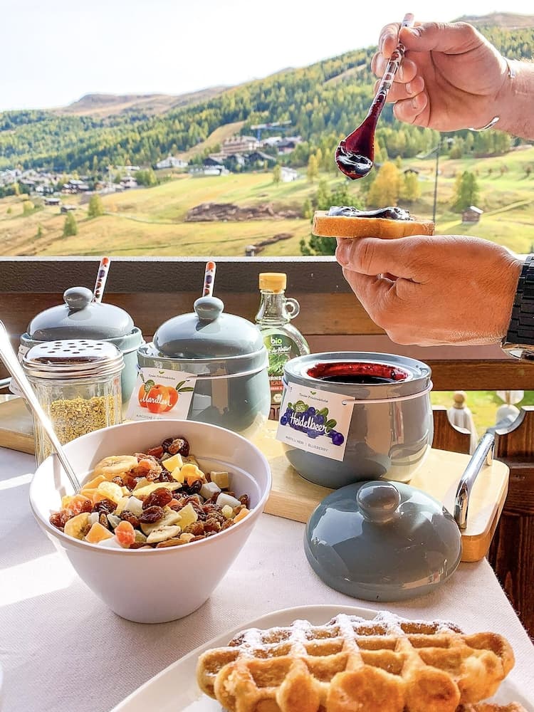 Room service - dining
