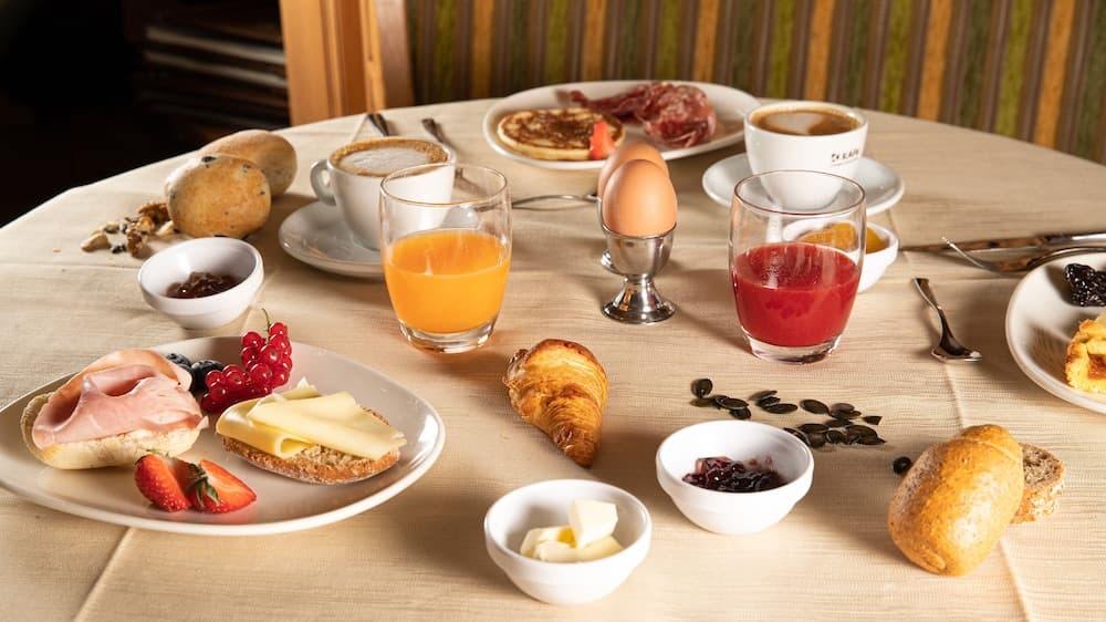 Breakfast meal