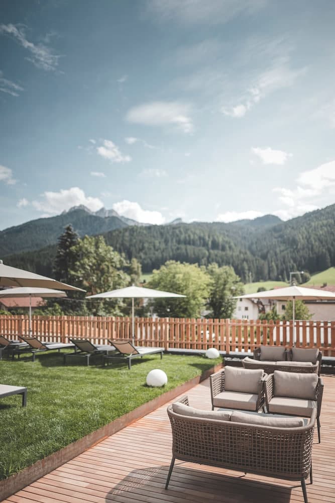 Sundeck