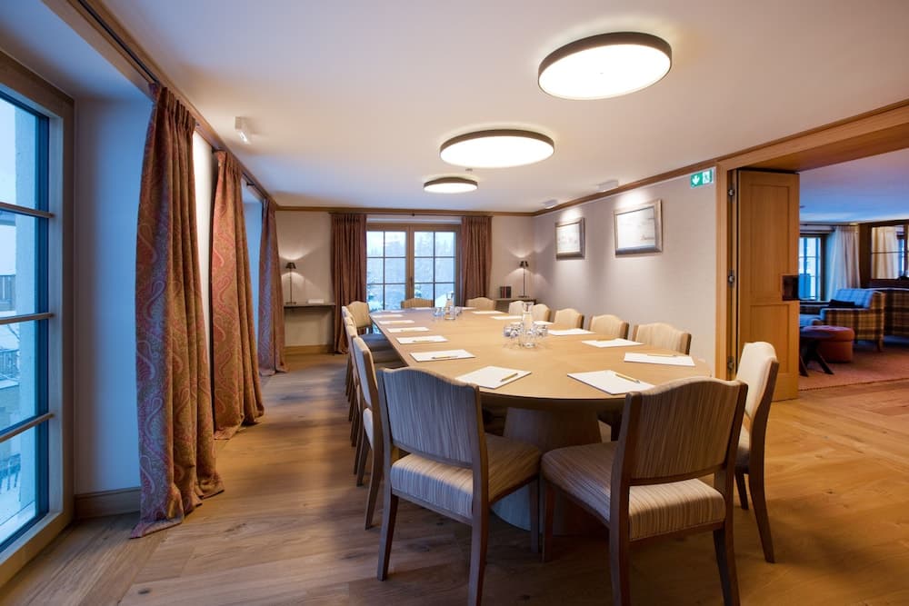 Meeting facility
