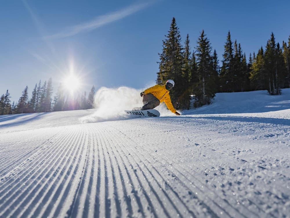 Snow and ski sports
