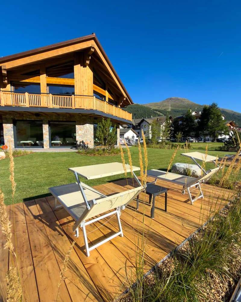 Sundeck