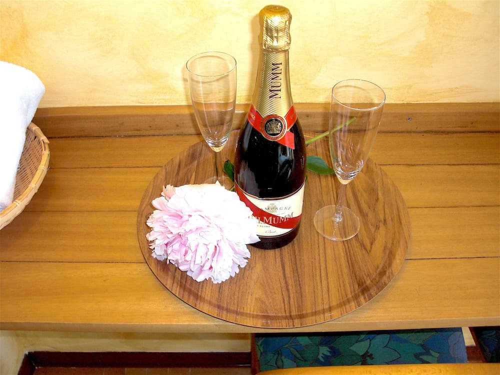 Room service - dining