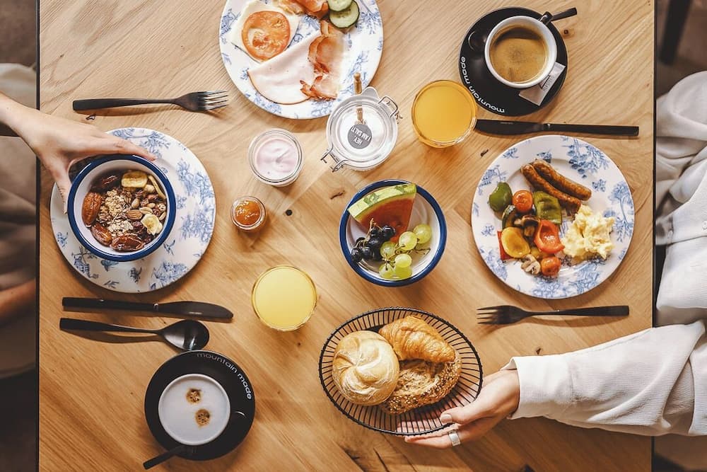 Breakfast meal