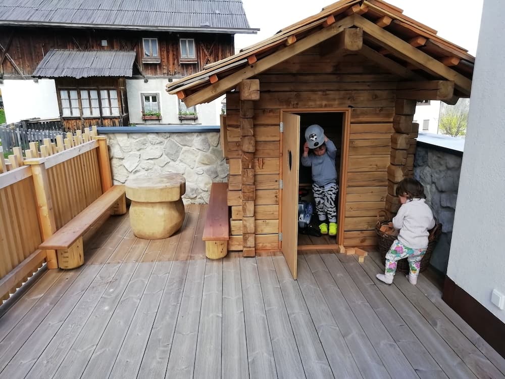 Children's play area - outdoor