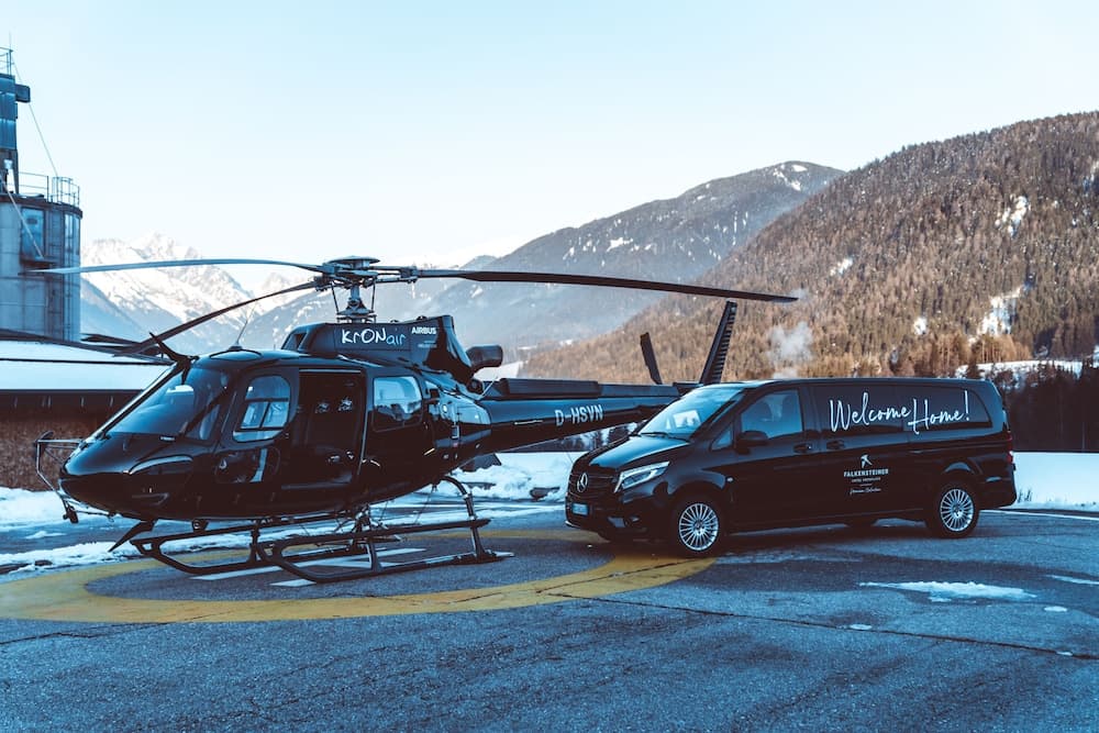 Helicopter/plane tours
