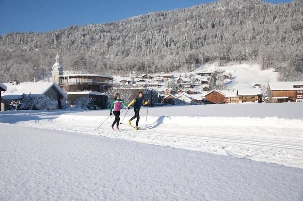 Snow and ski sports