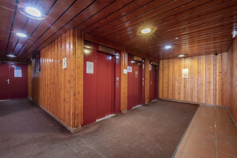 Elevator